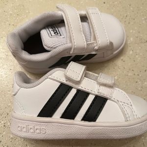 Infant adidas
